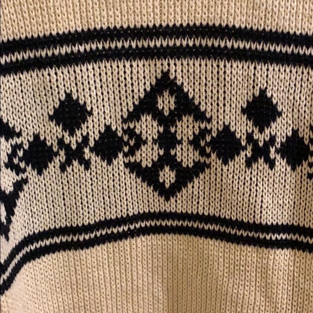 Patterned Cardigan - Picture 3 of 4